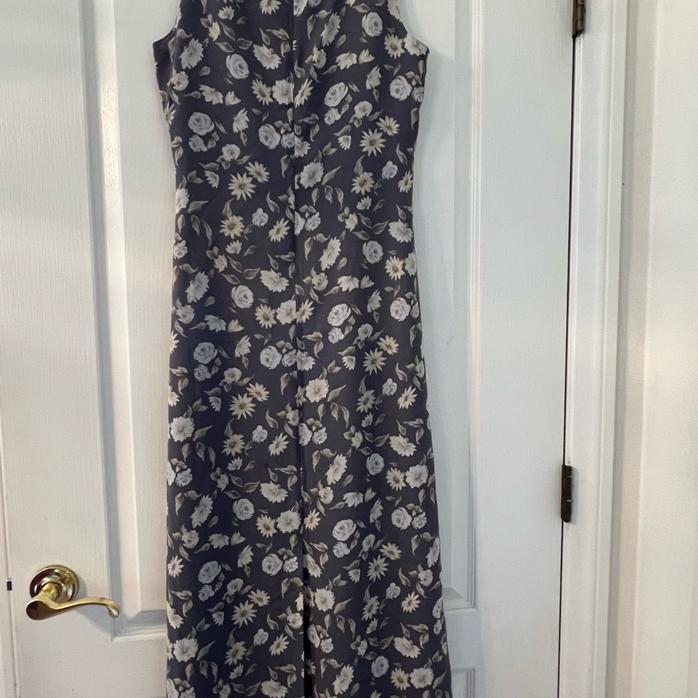 Floral Sleeveless Maxi Dress